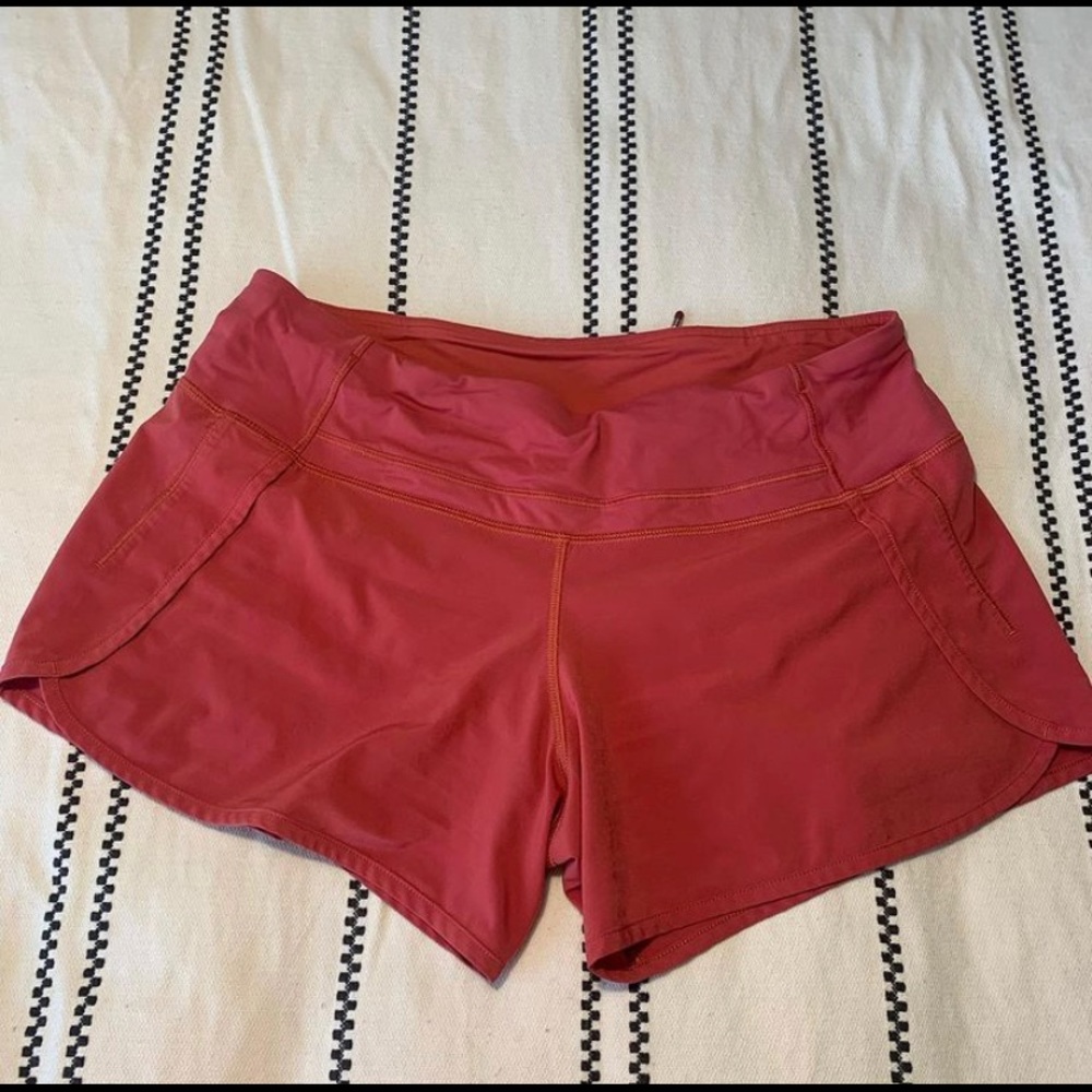 Lululemon run times short